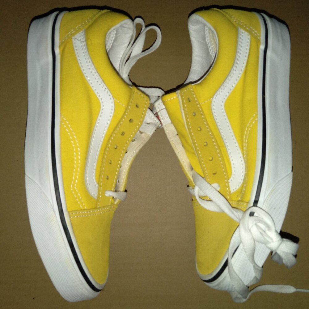 Mens Van's size 4 - Picture 2 of 9